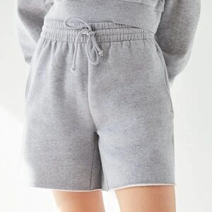Aritzia TNA Cozy Fleece Boyfriend Sweatshorts